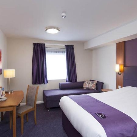 Premier Inn Birmingham City - Waterloo St Екстер'єр фото