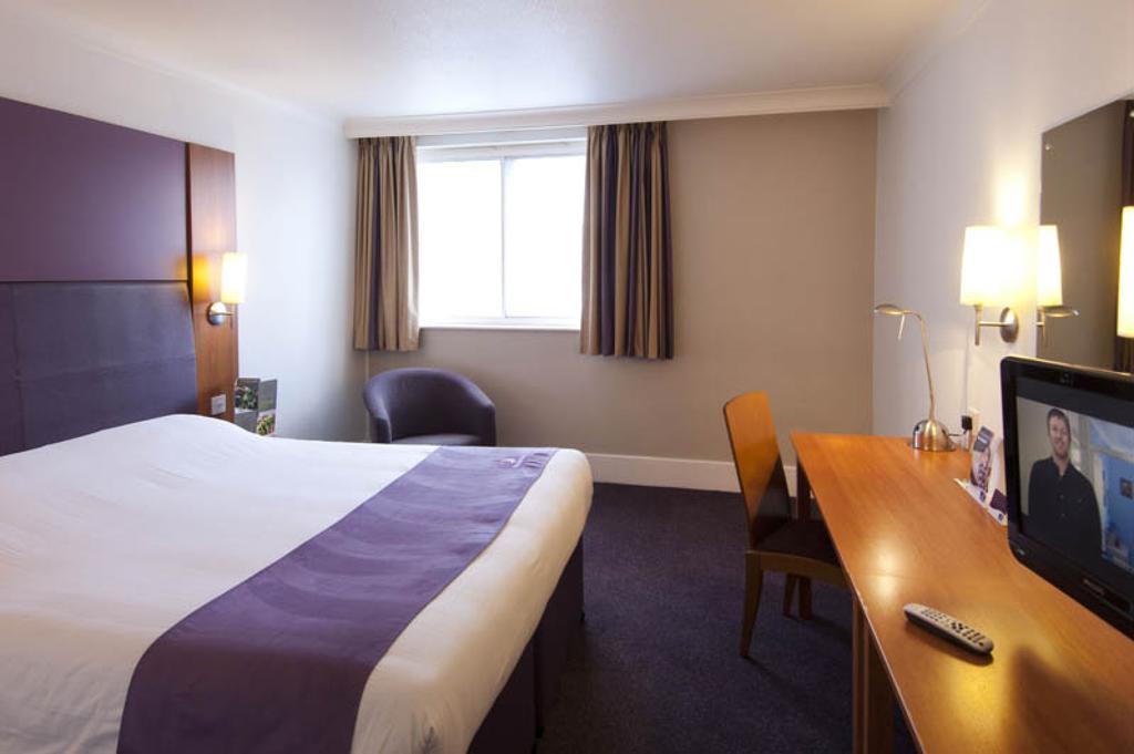 Premier Inn Birmingham City - Waterloo St Номер фото