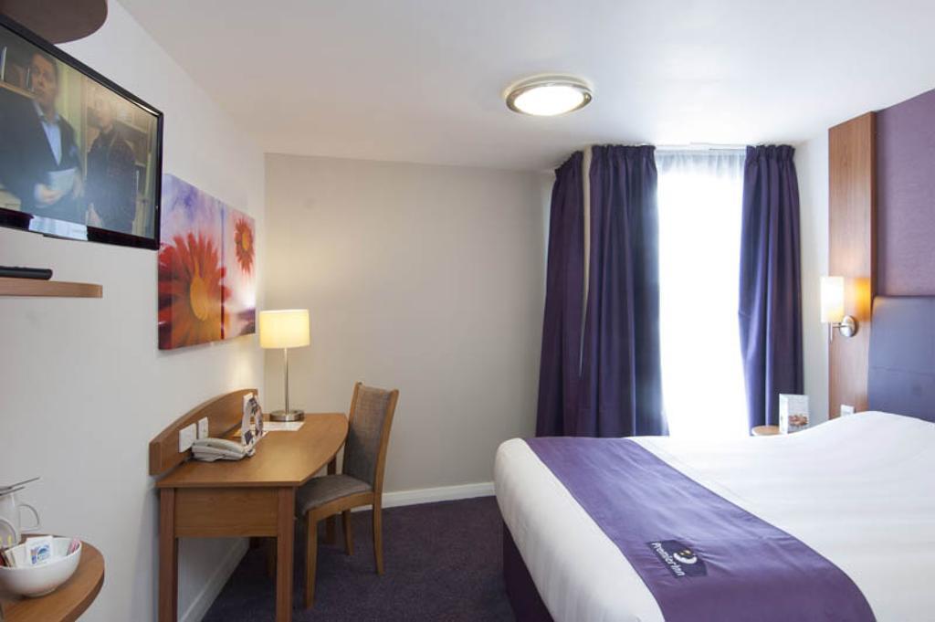 Premier Inn Birmingham City - Waterloo St Екстер'єр фото