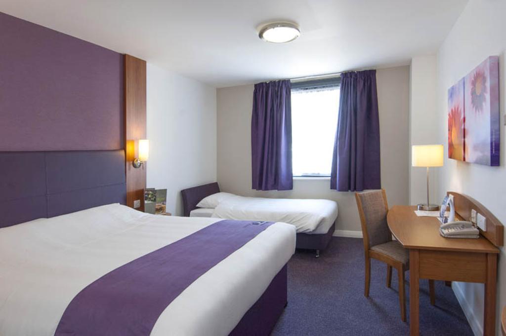 Premier Inn Birmingham City - Waterloo St Екстер'єр фото